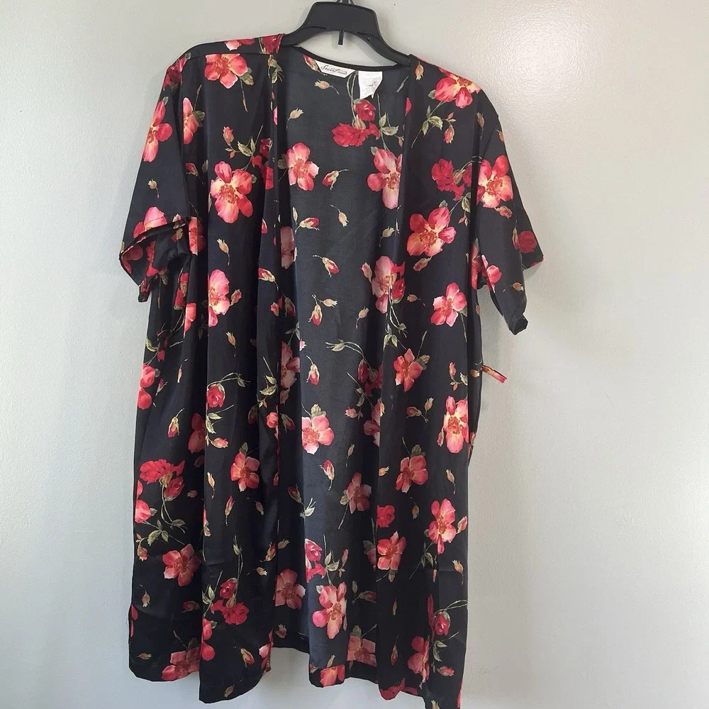 Secret‎ Treasures Satin Robe